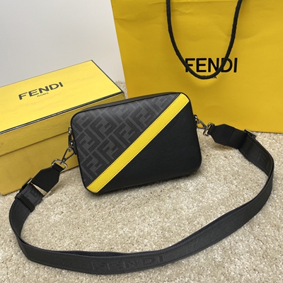フェンディバッグ正面デザイン